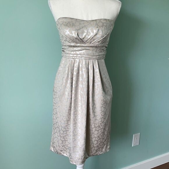 KISMET Strapless Dress with Pockets Size Small - Picture 2 of 6